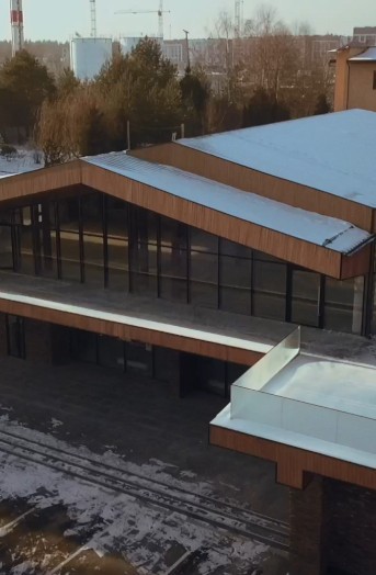 Отделка фасада дома деревом. Планкен из вечного Термоясеня.